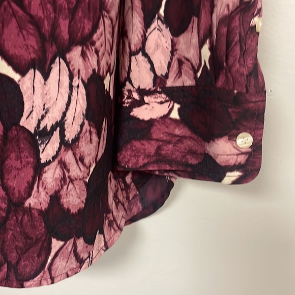 Talbots Hidden  Button Front Shirt  Long Sleeve,  Leaves Pattern,many purples, M - Picture 6 of 7